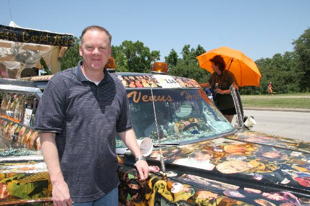 2006_ArtCar_3_Parade 257 